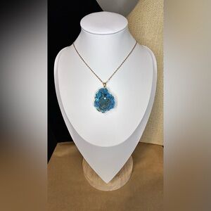 Blue Natural Agate Quarts Golden Necklace